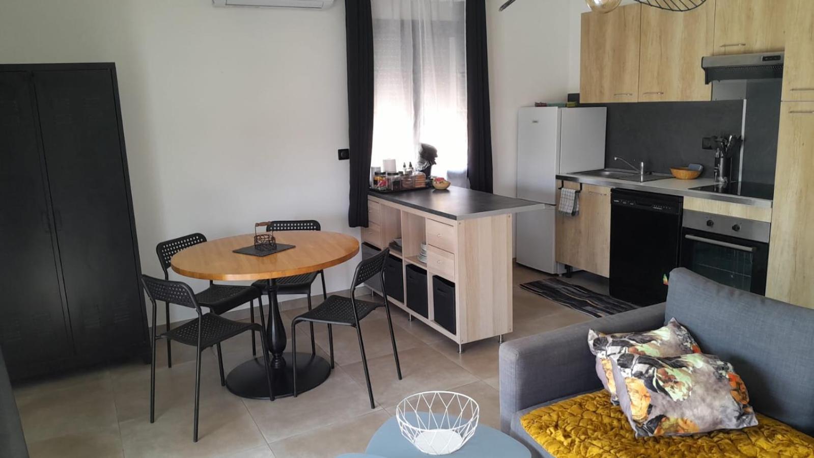 Logement 5 Mn De La Mer Milla 2 Ventiseri Luaran gambar
